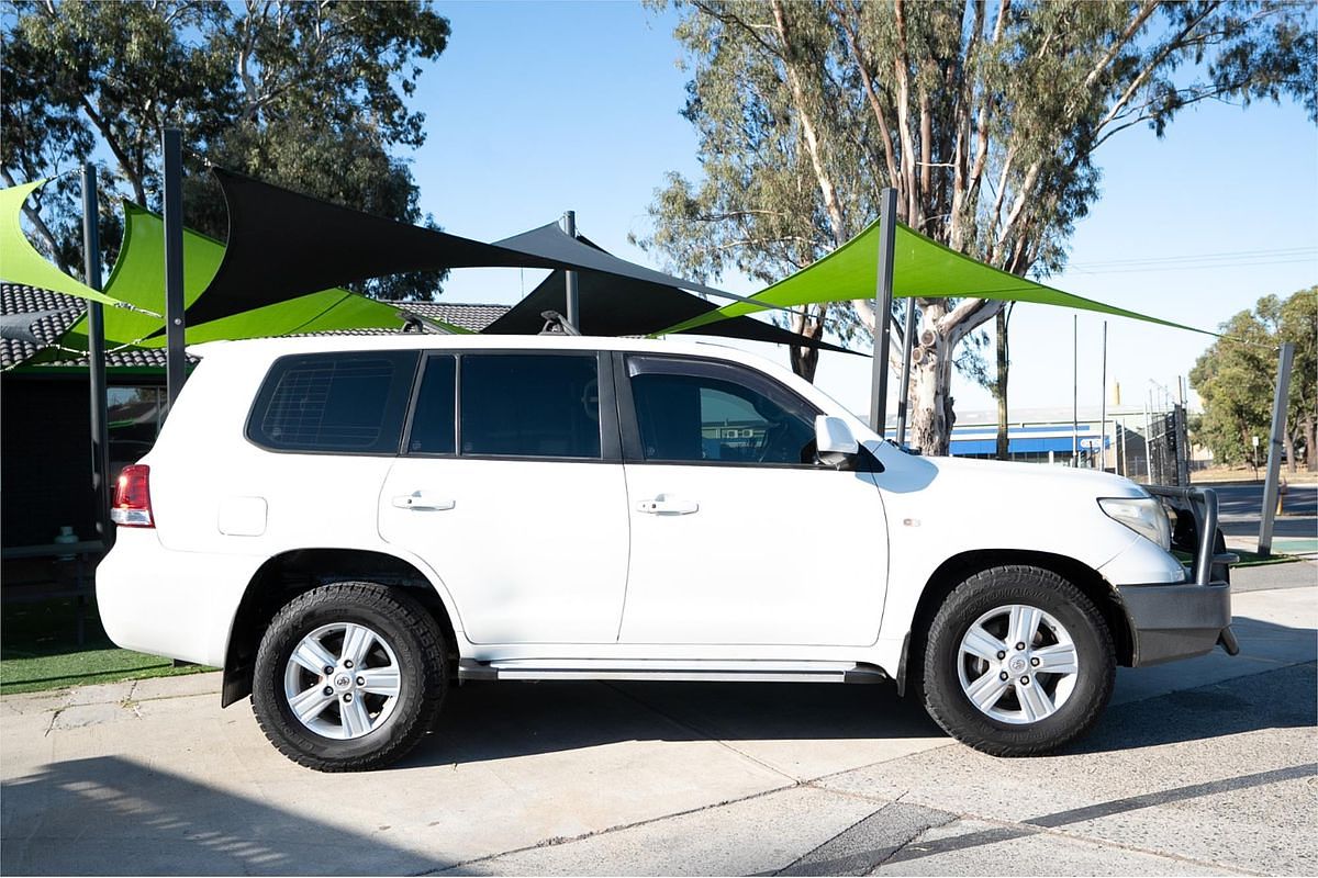 2011 Toyota Landcruiser Altitude VDJ200R