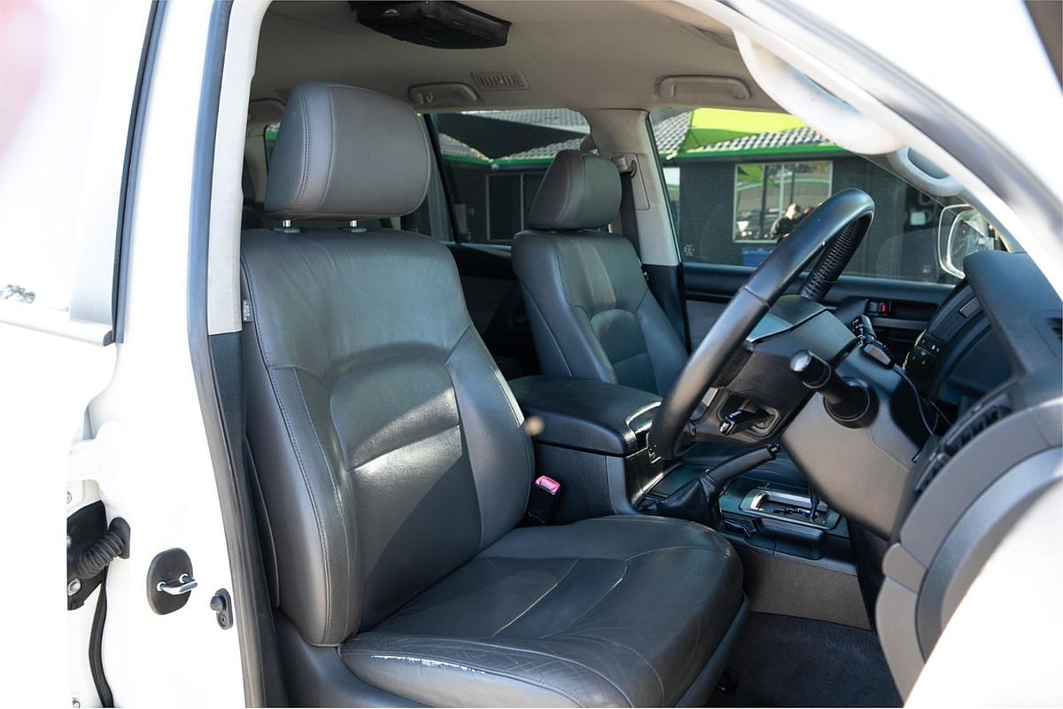 2011 Toyota Landcruiser Altitude VDJ200R