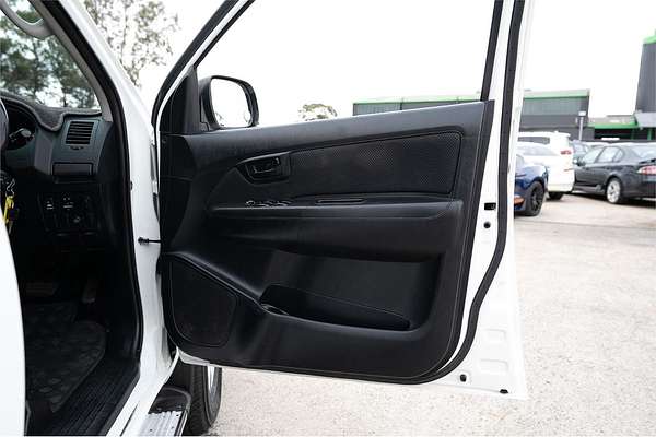 2015 Toyota Hilux SR KUN26R 4X4