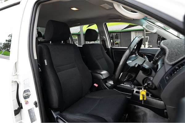 2015 Toyota Hilux SR KUN26R 4X4