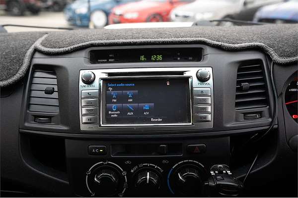 2015 Toyota Hilux SR KUN26R 4X4