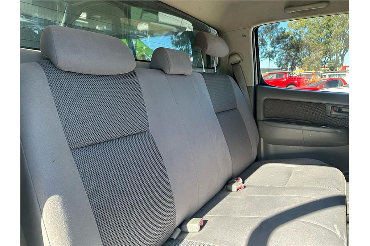 2011 Toyota Hilux SR KUN26R 4X4