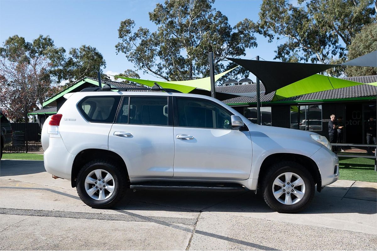 2010 Toyota Landcruiser GXL UZJ200R