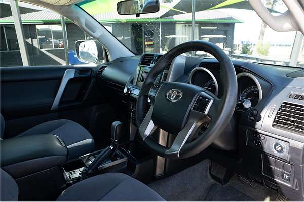 2010 Toyota Landcruiser GXL UZJ200R
