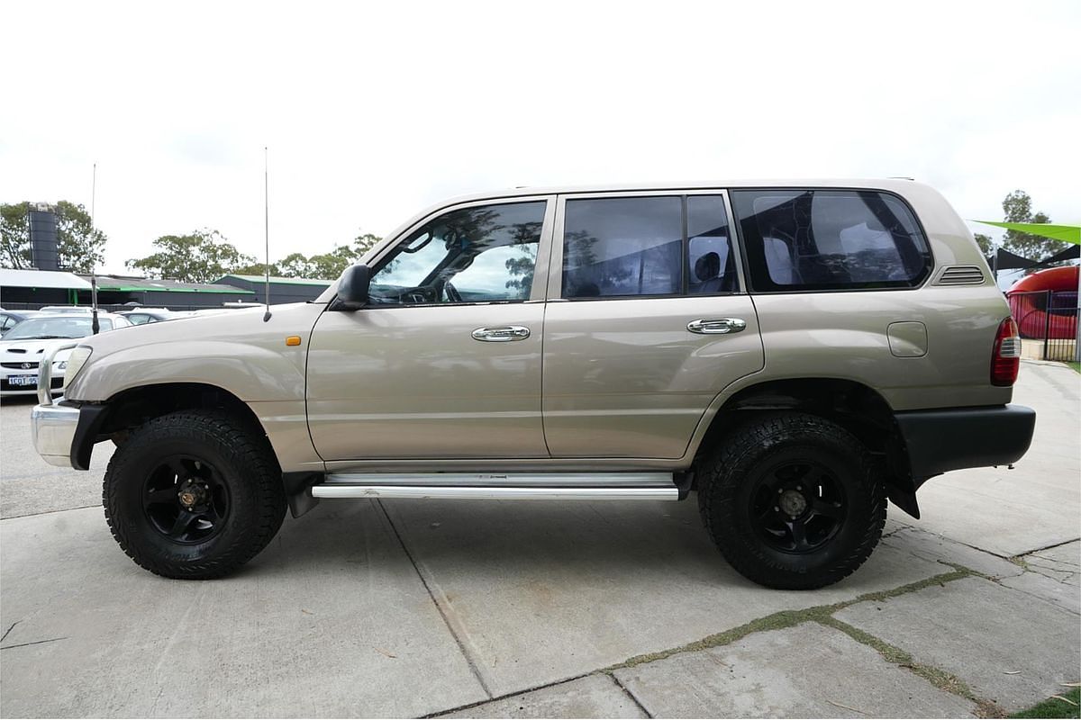 2006 Toyota Landcruiser Standard HZJ105R