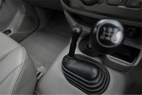 2006 Toyota Landcruiser Standard HZJ105R
