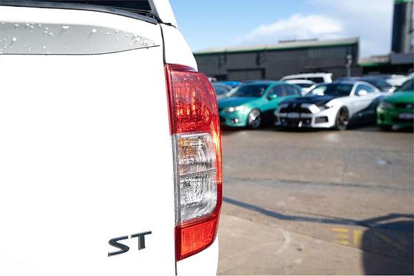 2016 Nissan Navara ST D23 4X4