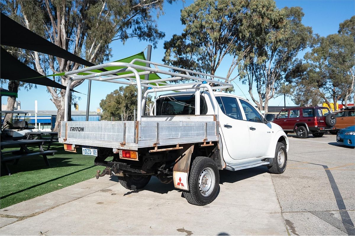 2012 Mitsubishi Triton GLX MN 4X4