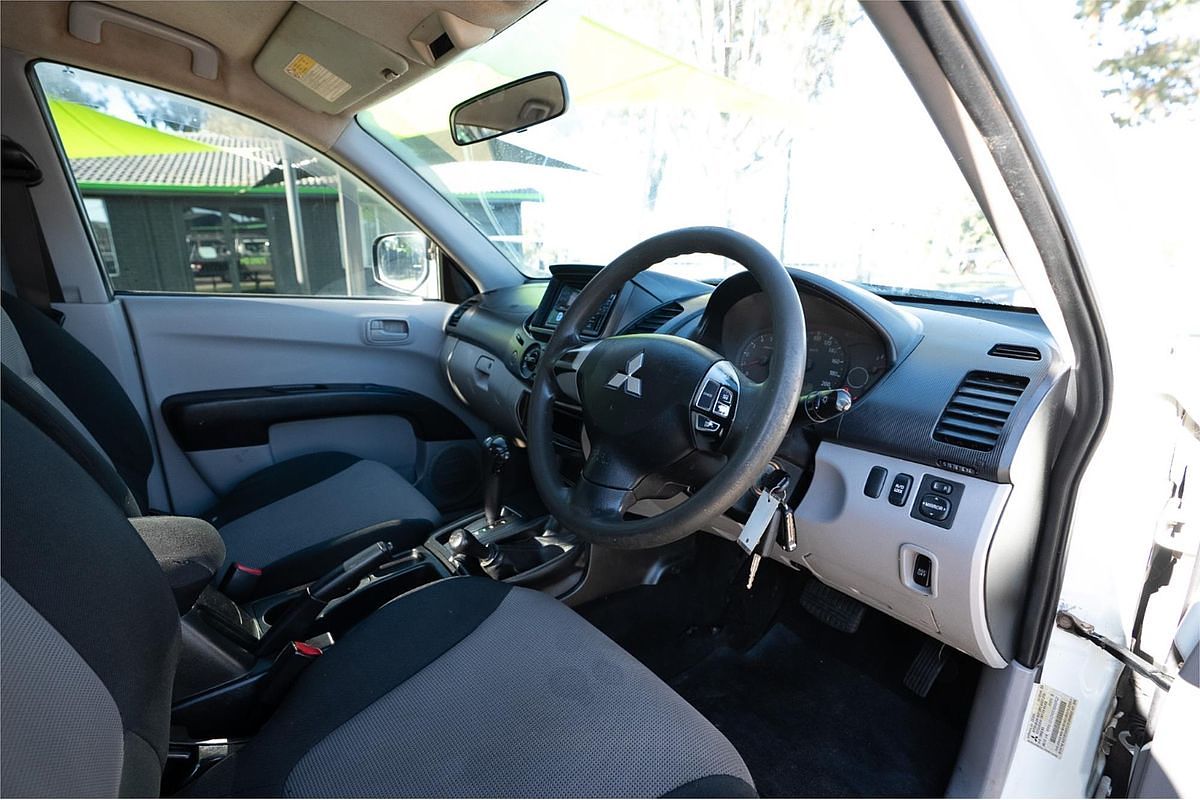 2012 Mitsubishi Triton GLX MN 4X4