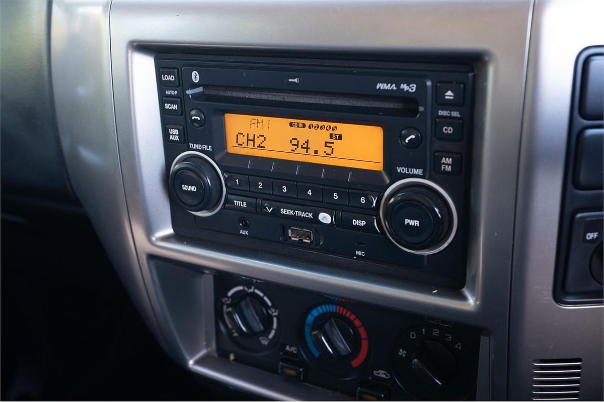 2012 Nissan Patrol ST GU 7