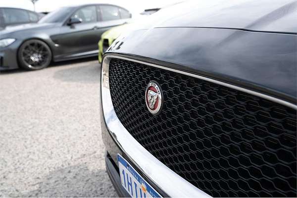 2016 Jaguar F-PACE 20d Prestige X761