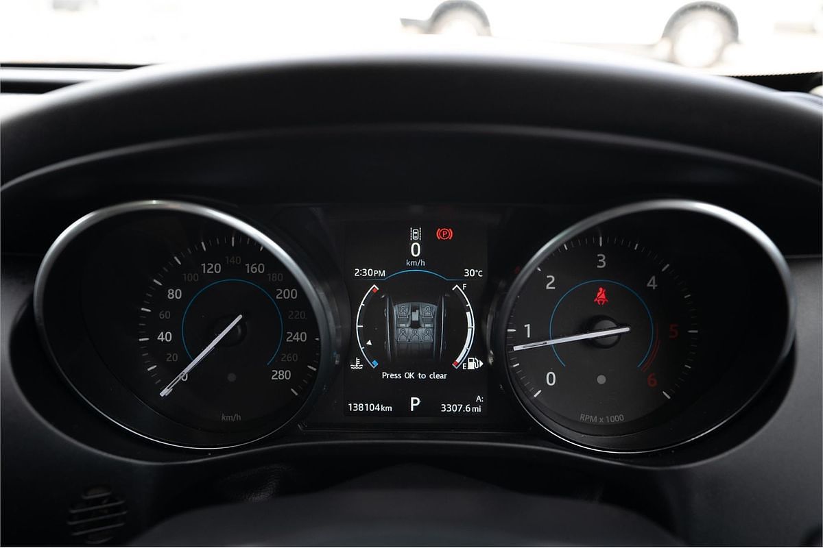 2016 Jaguar F-PACE 20d Prestige X761