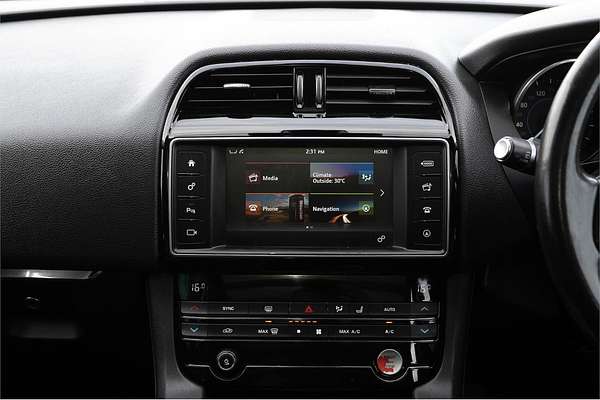 2016 Jaguar F-PACE 20d Prestige X761