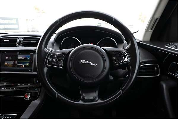2016 Jaguar F-PACE 20d Prestige X761