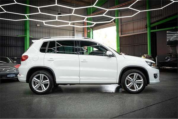 2016 Volkswagen Tiguan 155TSI R-Line 5N