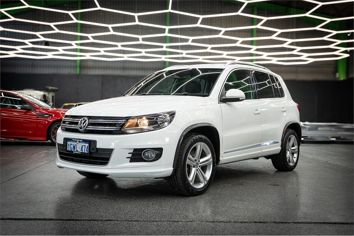 2016 Volkswagen Tiguan 155TSI R-Line 5N