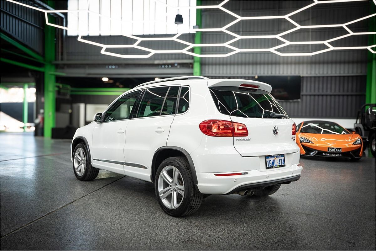 2016 Volkswagen Tiguan 155TSI R-Line 5N