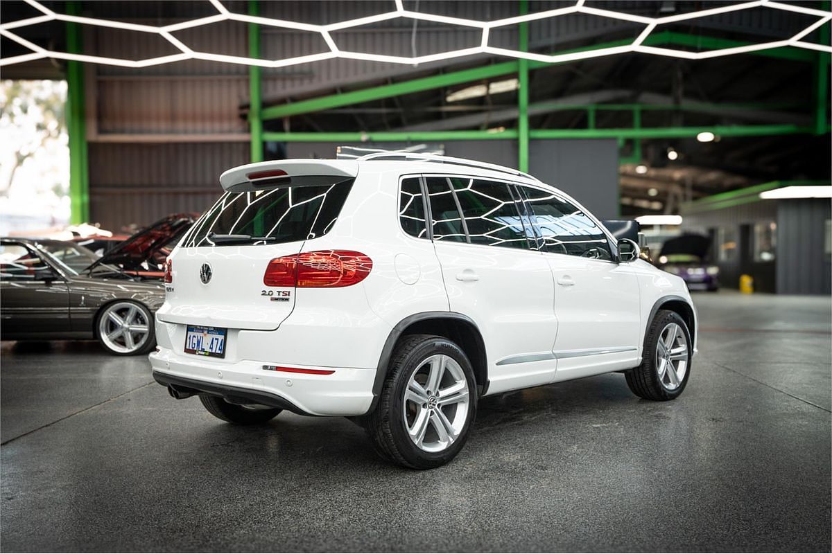 2016 Volkswagen Tiguan 155TSI R-Line 5N