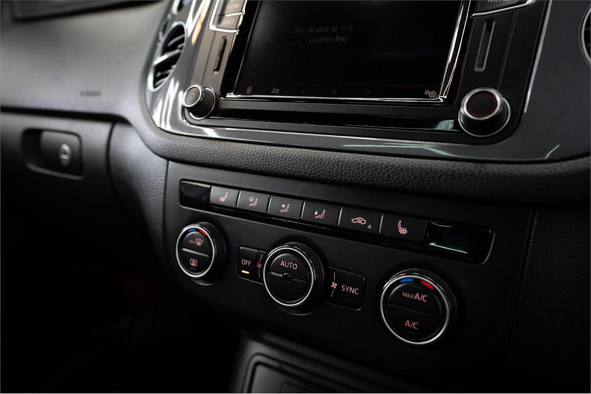 2016 Volkswagen Tiguan 155TSI R-Line 5N