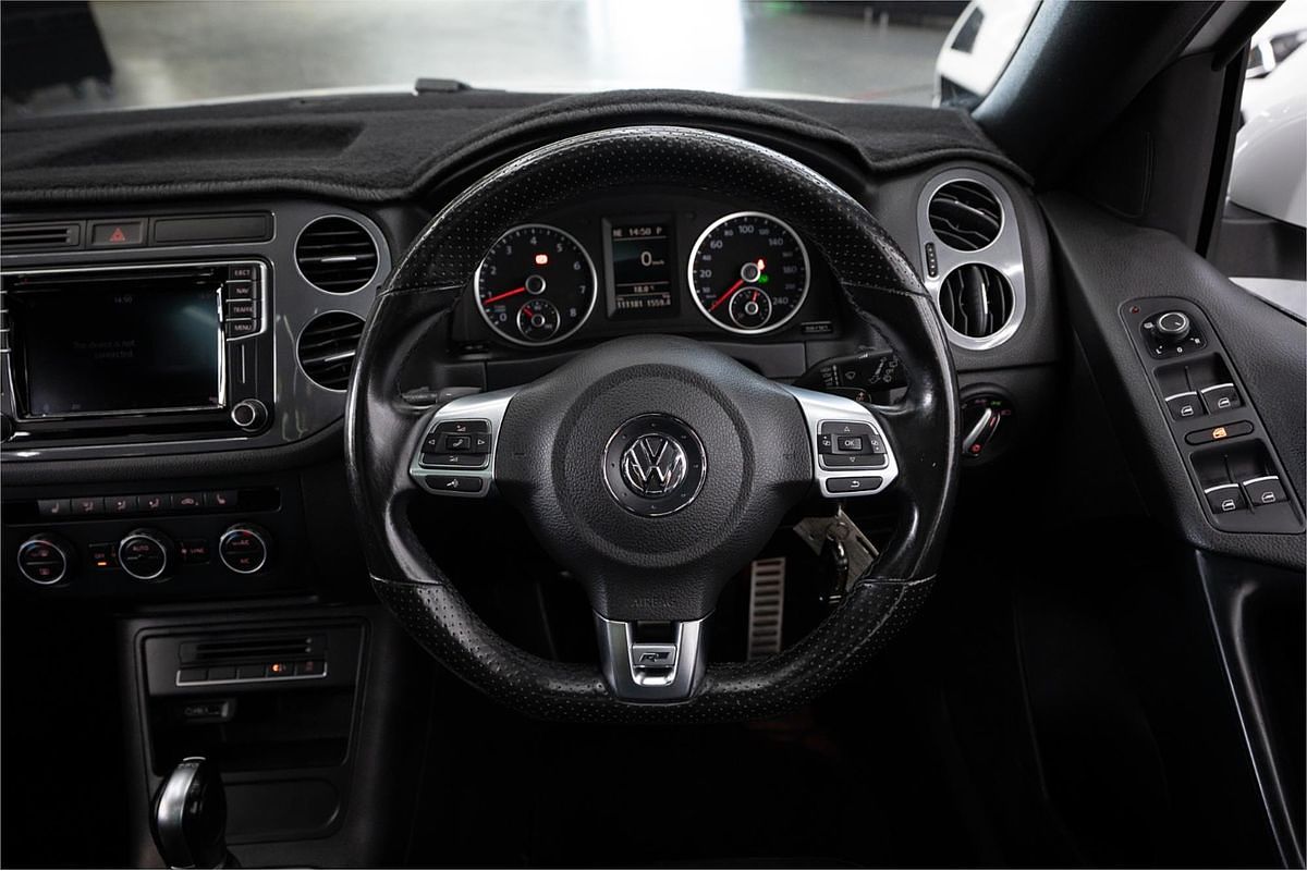 2016 Volkswagen Tiguan 155TSI R-Line 5N