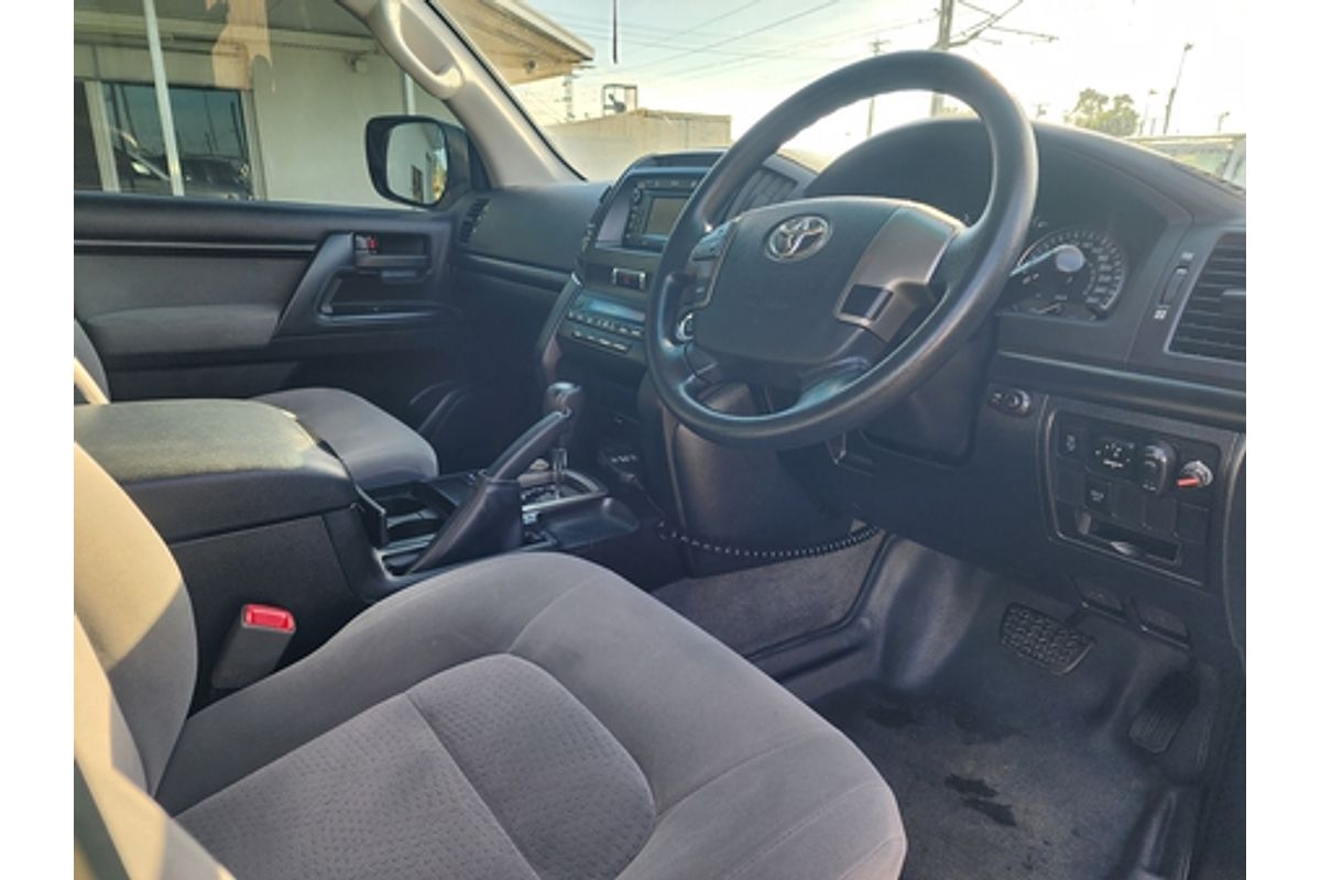 2010 Toyota Landcruiser GXL VDJ200R
