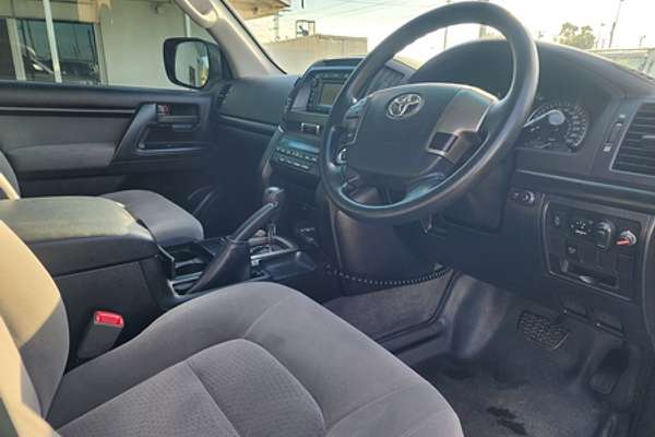 2010 Toyota Landcruiser GXL VDJ200R
