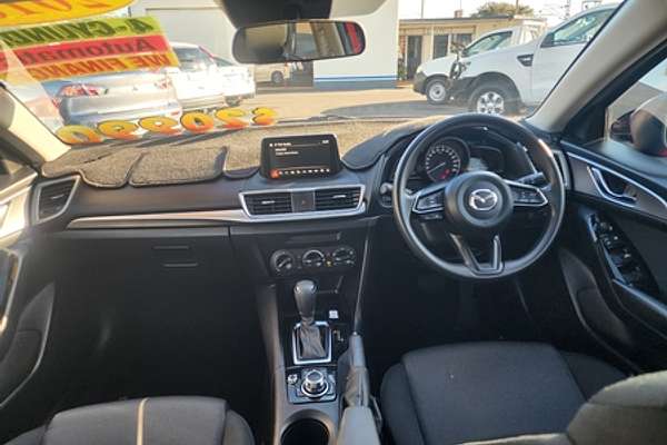2018 Mazda 3 NEO BN5278
