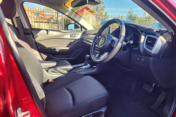 2018 Mazda 3 NEO BN5278