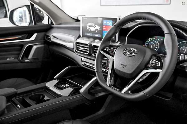 2025 LDV D90 Executive SV9A