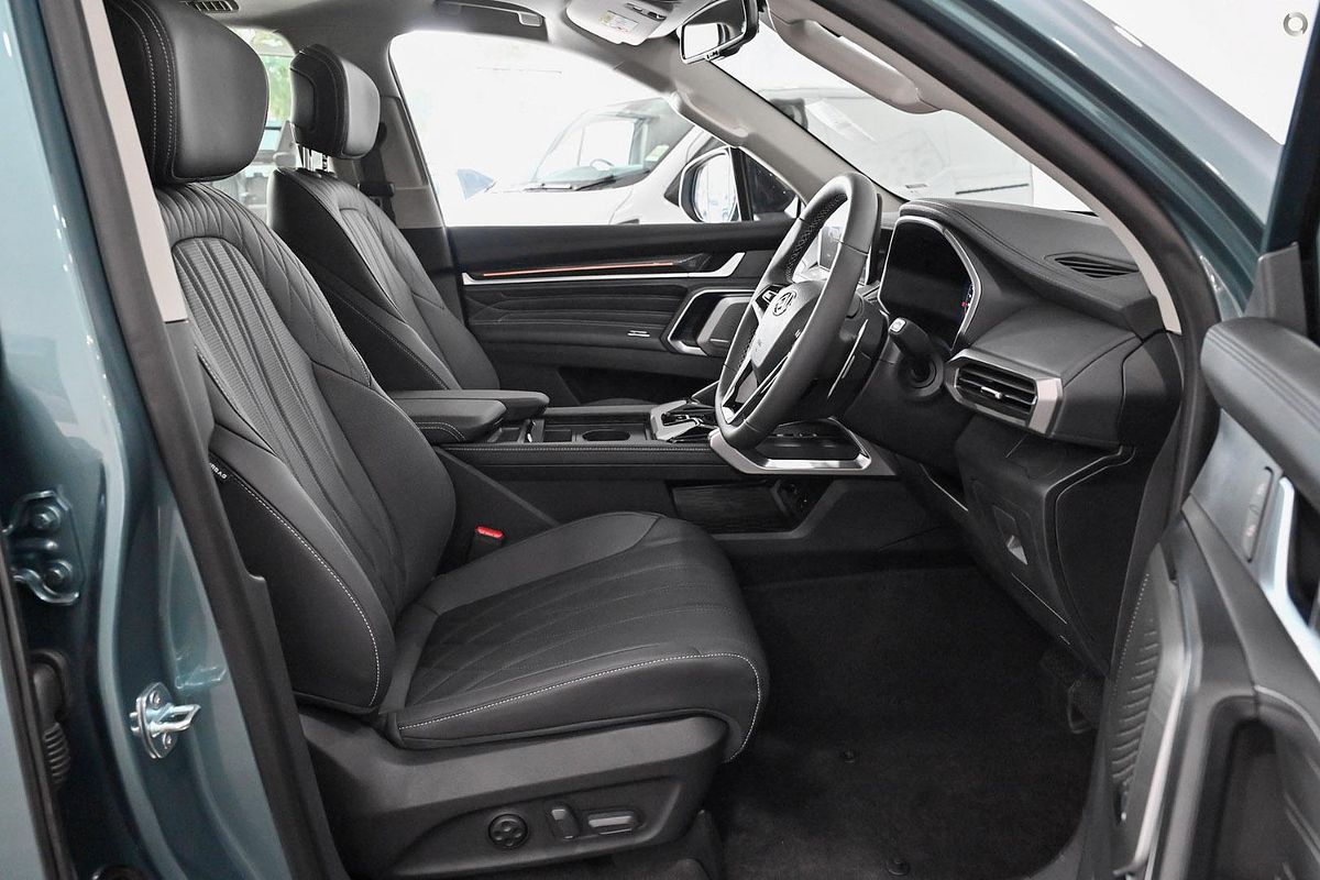 2025 LDV D90 Executive SV9A