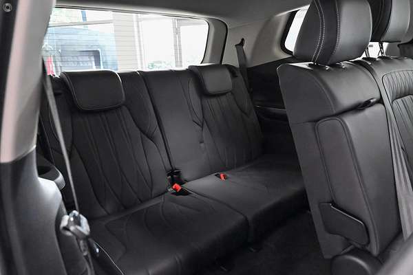 2025 LDV D90 Executive SV9A