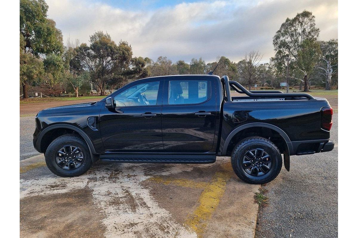 2024 Ford Ranger Black Edition 4X4 2.0L
