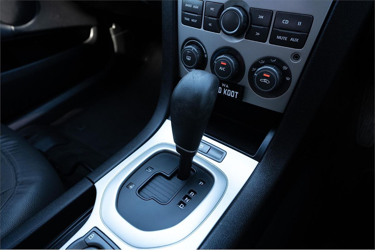 2010 Holden Commodore Omega VE