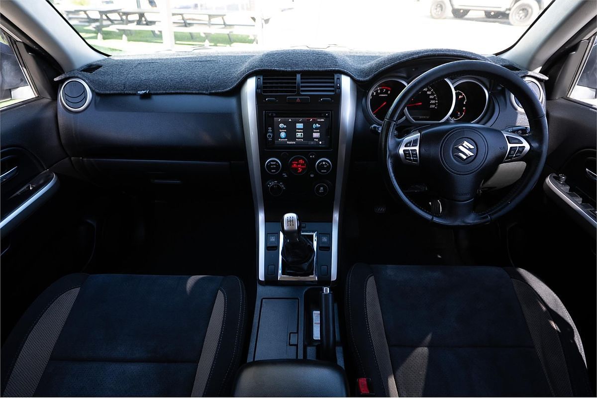 2015 Suzuki Grand Vitara Sport JB