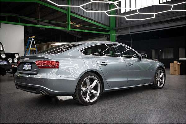 2010 Audi Unknown