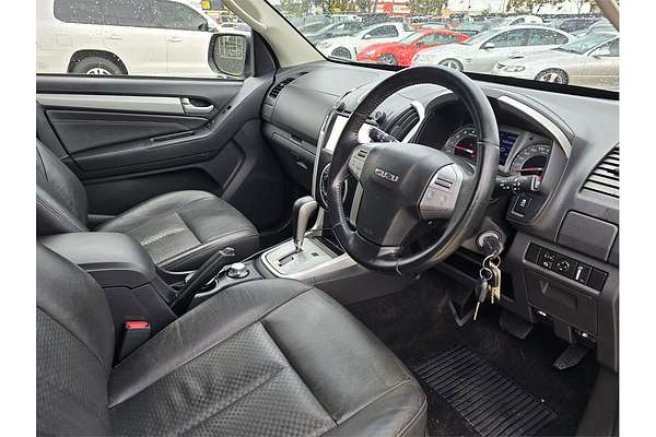 2014 Isuzu MU-X LS-T