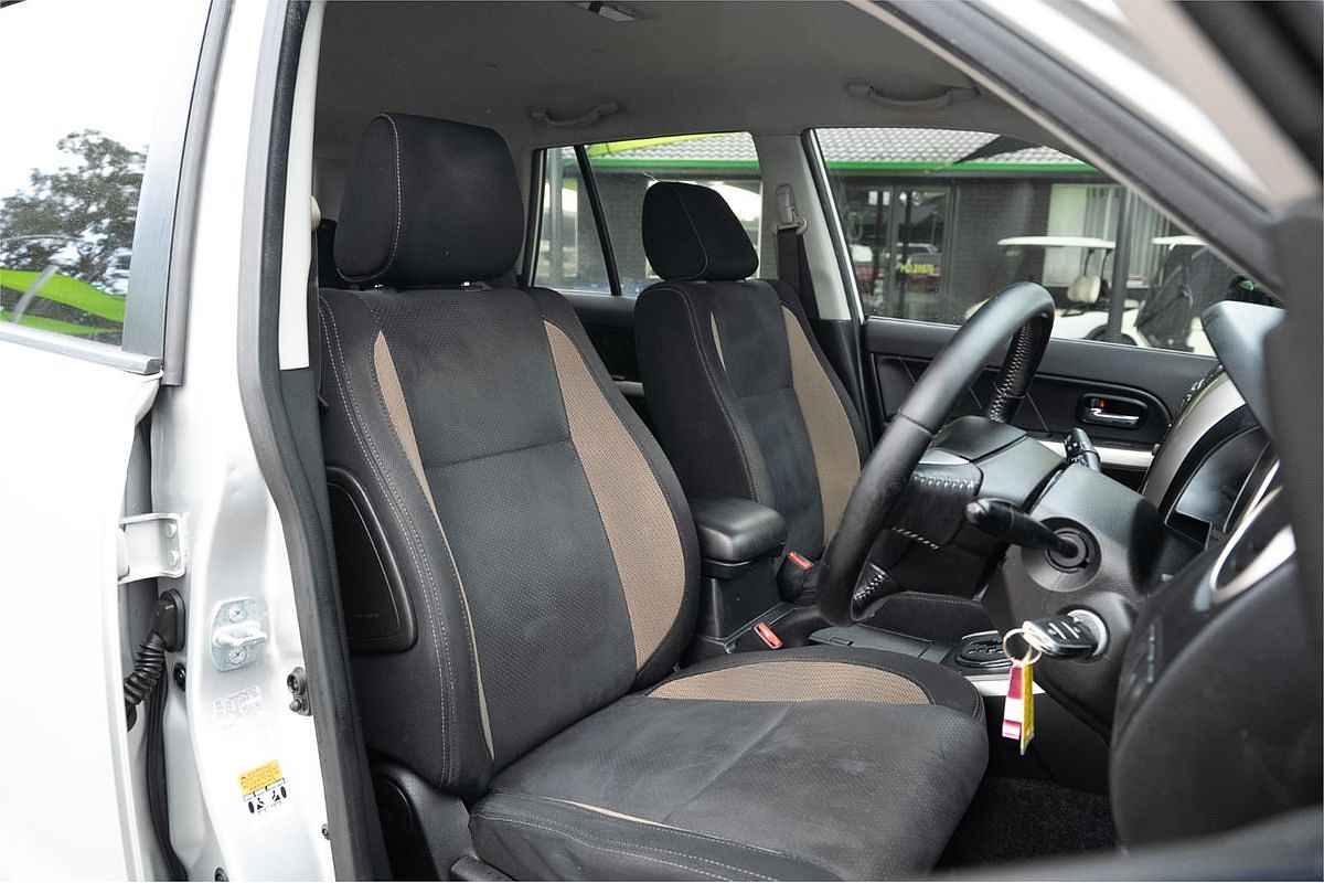 2014 Suzuki Grand Vitara Sport JB