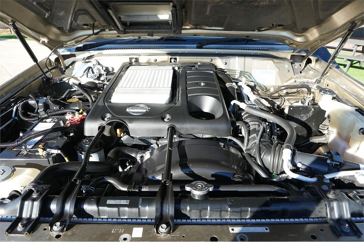 2011 Nissan Patrol ST GU 7