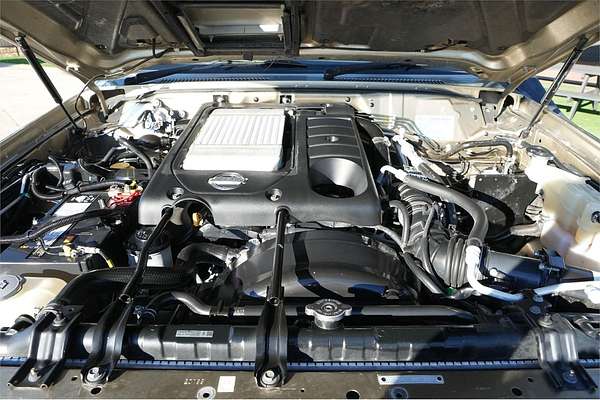 2011 Nissan Patrol ST GU 7