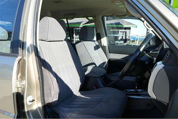 2011 Nissan Patrol ST GU 7