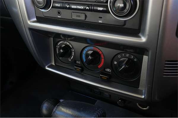 2011 Nissan Patrol ST GU 7
