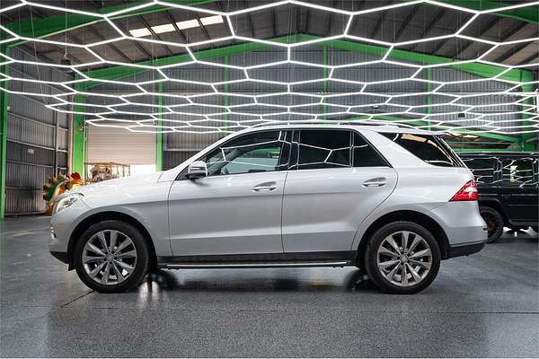 2012 Mercedes-Benz M-Class ML350 BlueTEC W166
