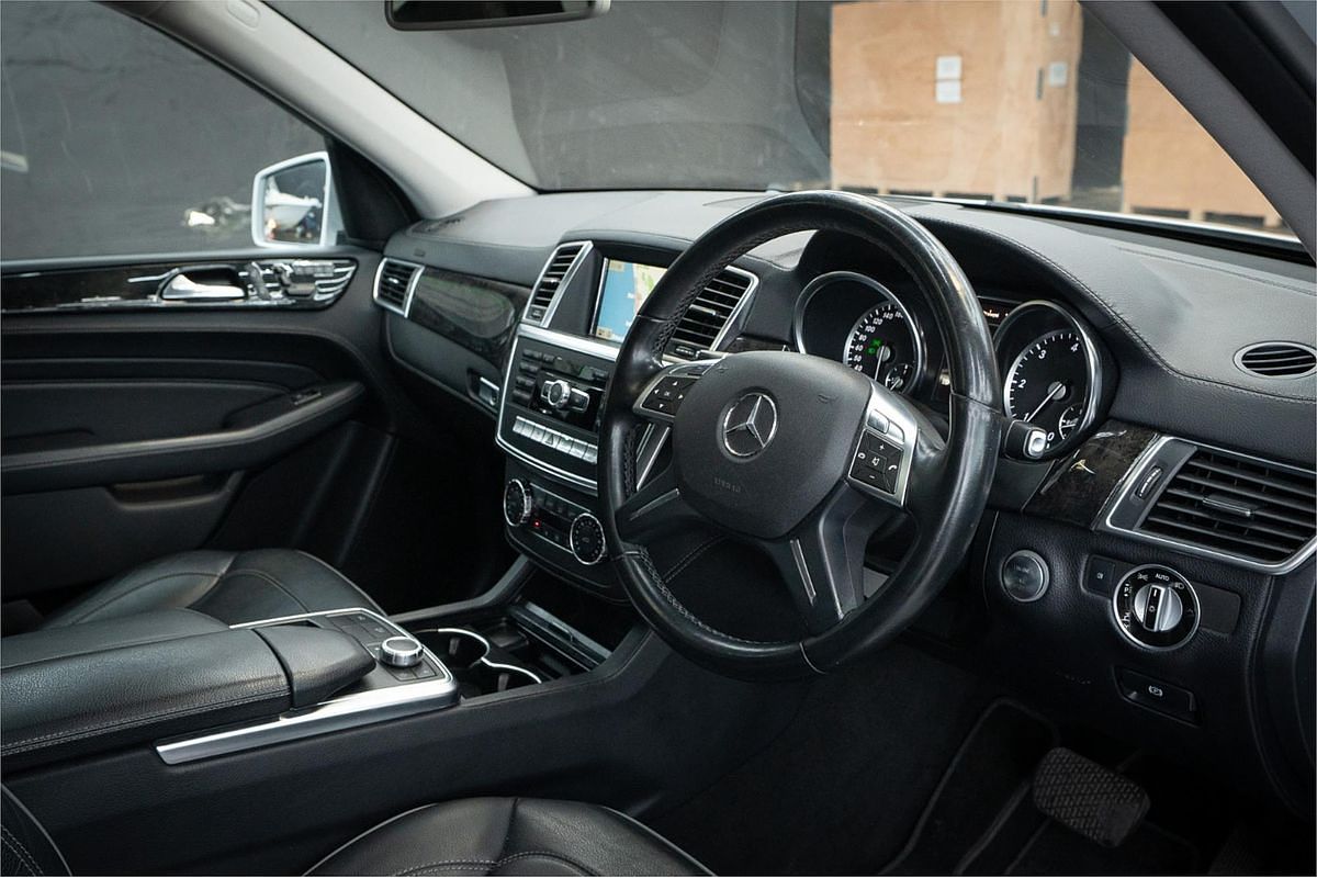 2012 Mercedes-Benz M-Class ML350 BlueTEC W166