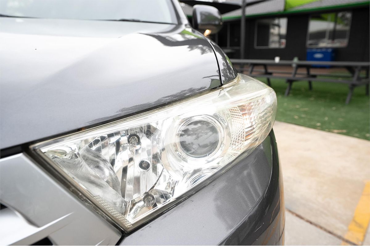 2011 Toyota Kluger KX-R GSU40R