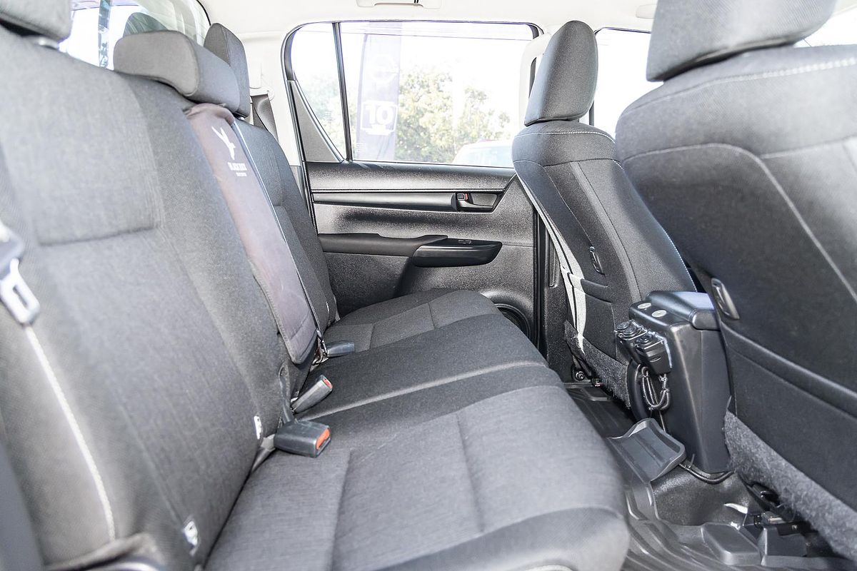 2017 Toyota Hilux SR GUN126R 4X4