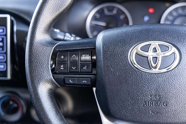 2017 Toyota Hilux SR GUN126R 4X4