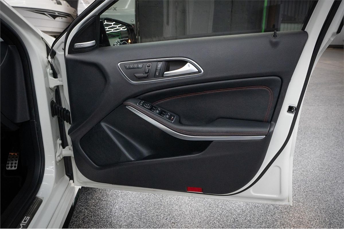 2015 Mercedes-Benz Unknown
