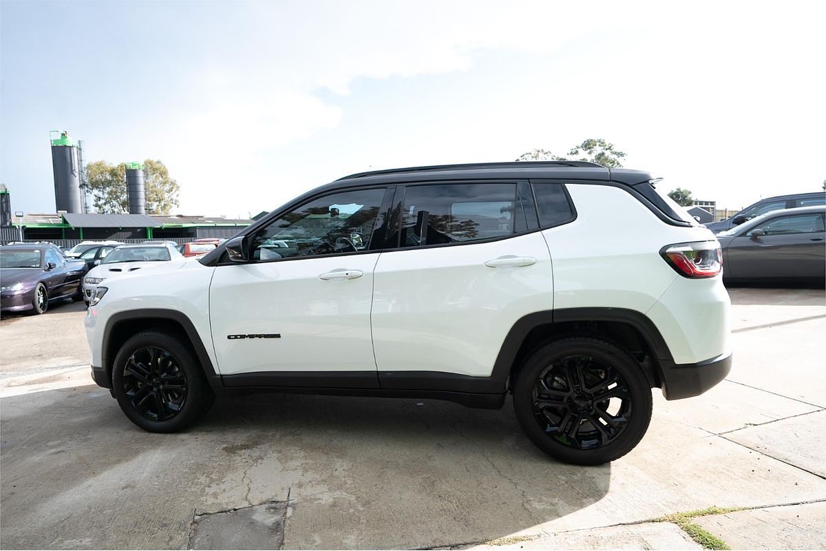 2023 Jeep Compass Night Eagle M6