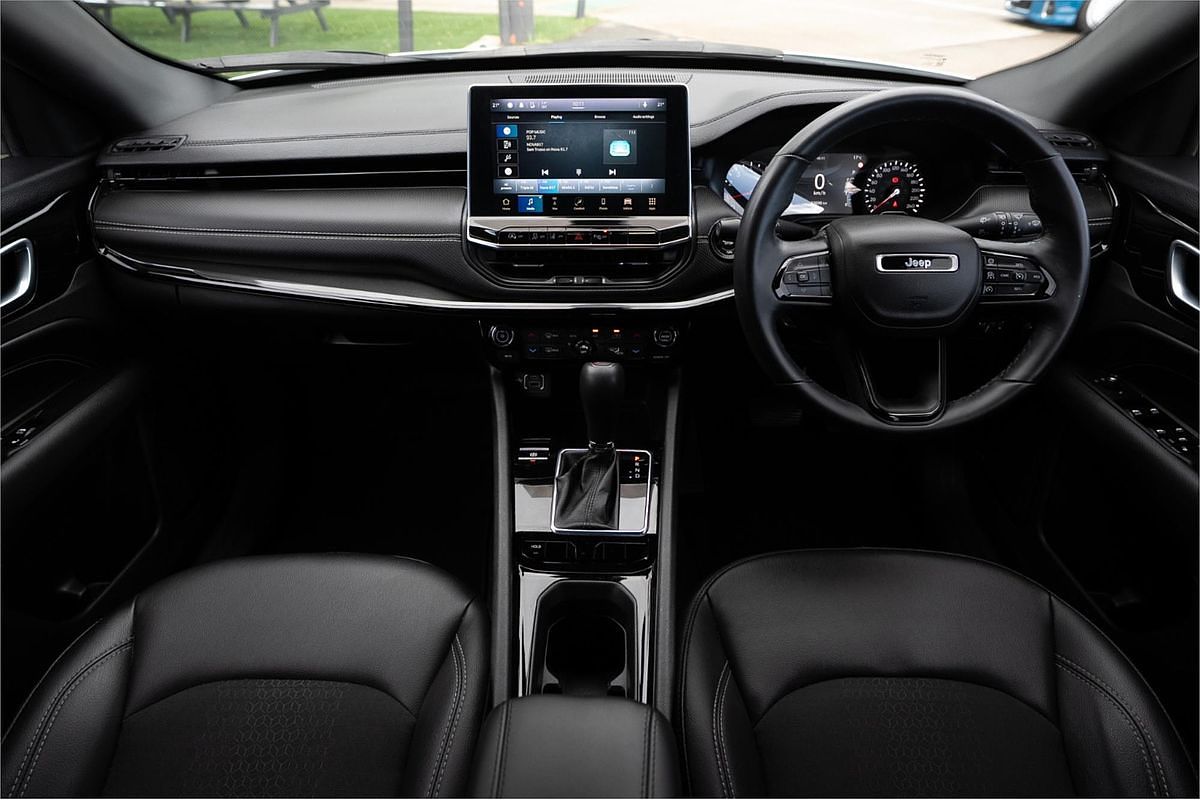 2023 Jeep Compass Night Eagle M6