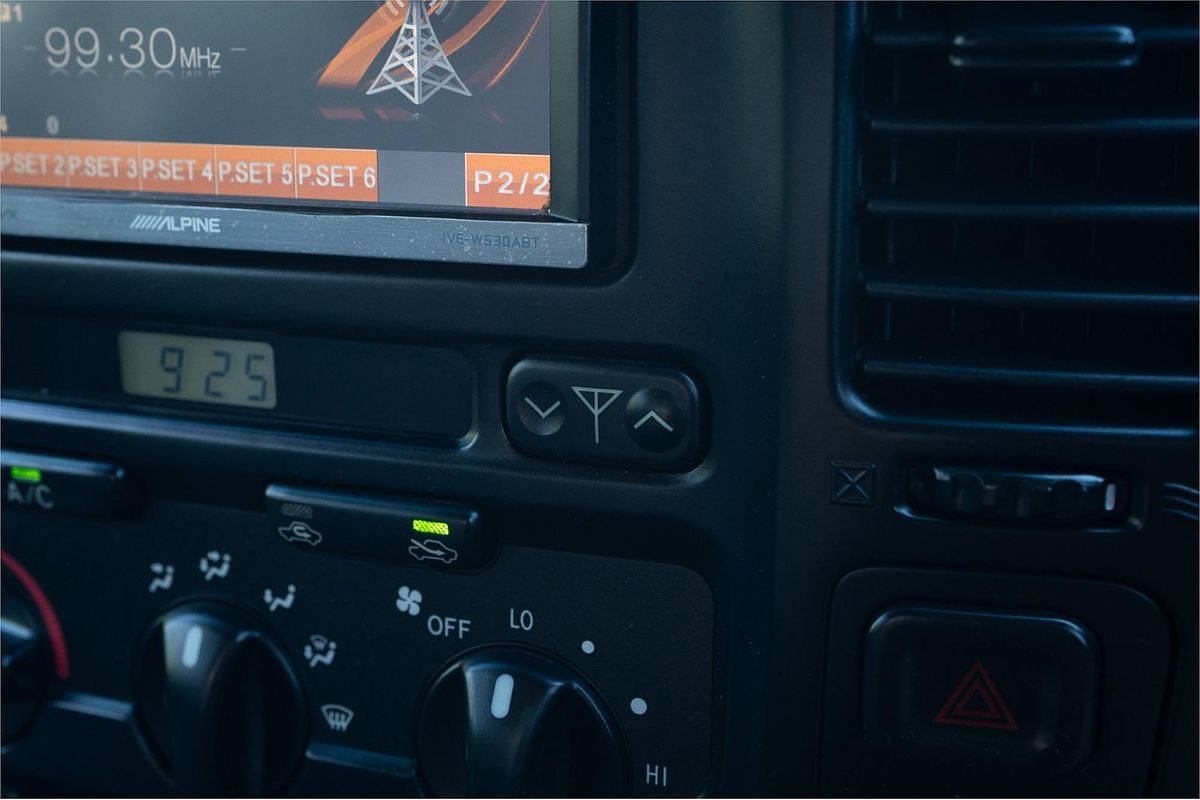2002 Toyota Landcruiser GXL HDJ100R